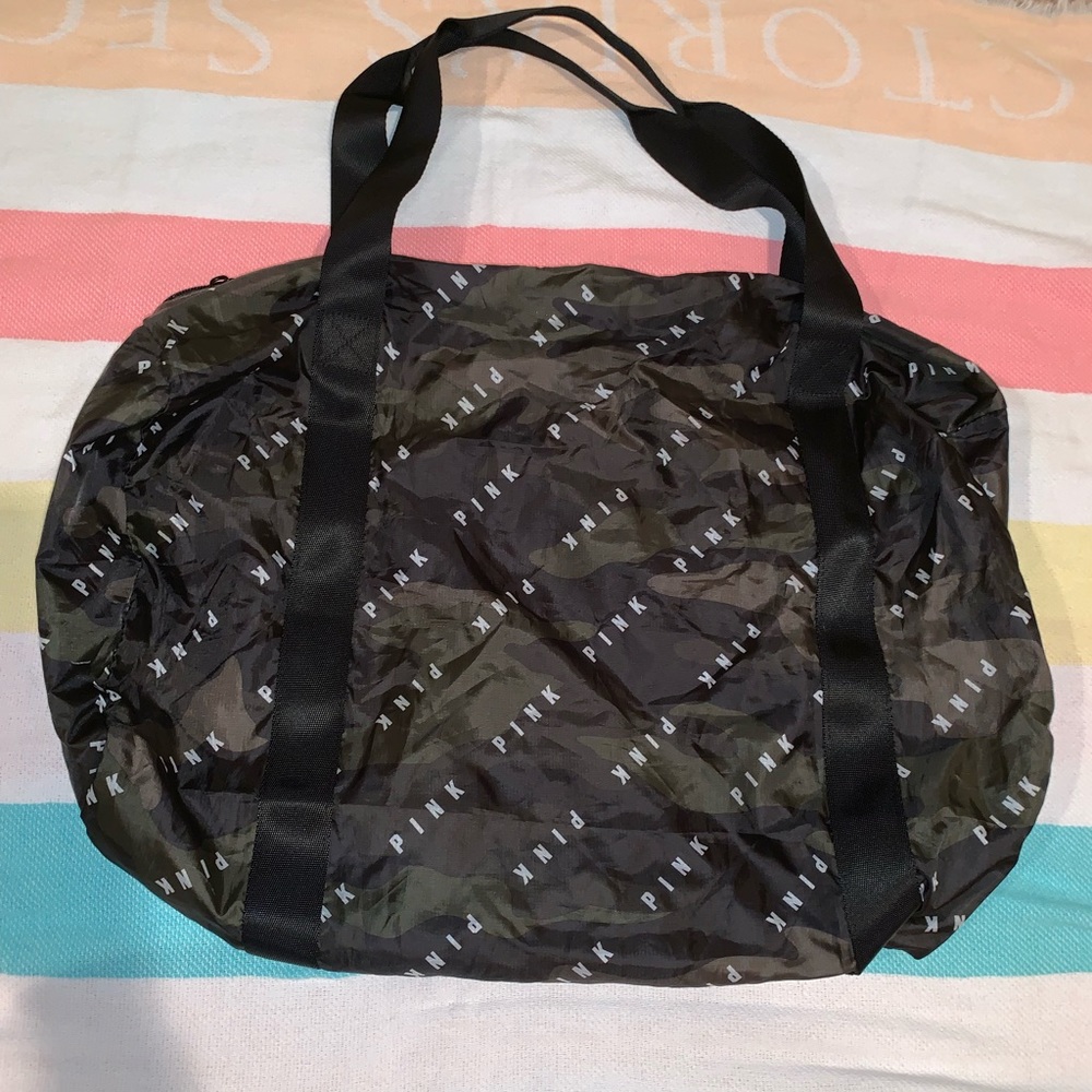 Pink Camo duffle /gym bag NWOT